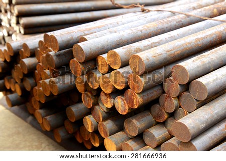 Arrangement of rust steel bars in warehouse