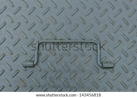 Seamless steel diamond plate with handle