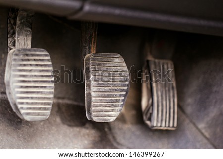 manual gear shifter car pedals