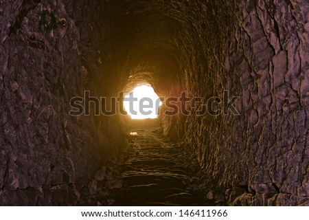 cave in the rock, towards the white light as exit