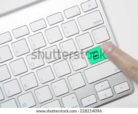 Press Keyboard on green email button