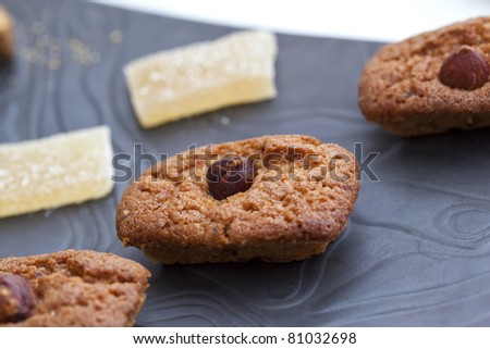 Cakes with hazelnut and fruit pastes