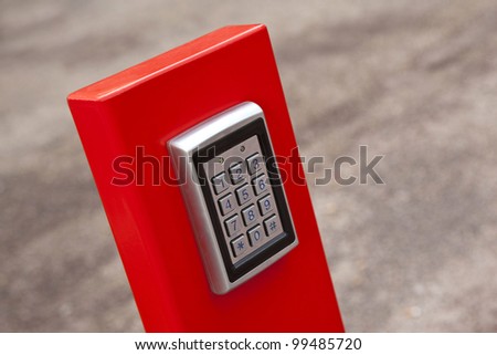 Digital code security at the entrance of a residence