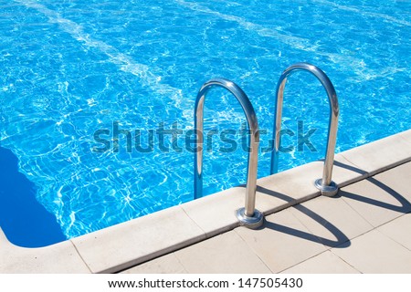 Swimming pool | Blue spa swimming pool with clean water