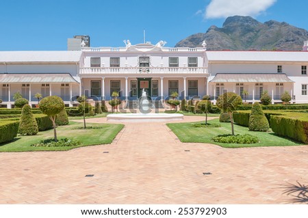 De Tuynhuys (Garden House) is the Cape Town office of the President of the Republic of South Africa.  The current building dates circa 1682