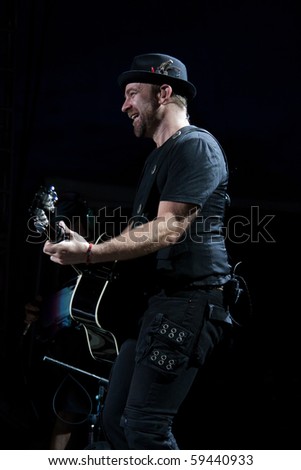 INDIANAPOLIS - AUGUST 20: Guitarist Kristian Bush of the country band Sugarland performs at the Indiana State Fair on August 20, 2010 in Indianapolis, Indiana.