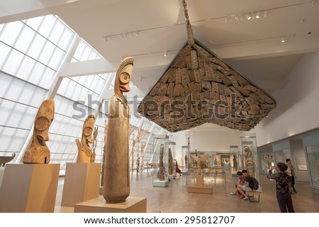 NEW YORK - May 26, 2015: The Metropolitan Museum of Art African section. The Museum\'s collection  comprises more than eleven thousand works of  from as early as 3000 B.C.E. to the present.