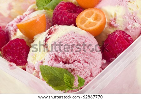 معلومات وفوائد عن الايس كريم Stock-photo-ice-cream-with-fresh-berries-fruit-62867770