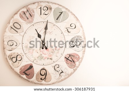 romantic love style wood clock vintage color tone