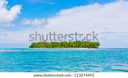 Tropical island in ocean, Banyak Archipelago, Indonesia