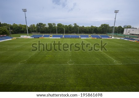 Oina field/Top view of the recently drawn oina field awaiting for the tomorrow\'s King Cup.Oina is a traditional Romanian game which supposedly inspired baseball. Bucharest, Romania, May 10, 2014