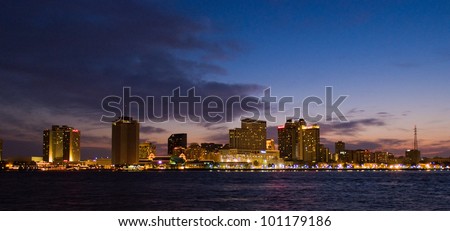 The NEW ORLEANS, LOUISIANA, USA city skyline