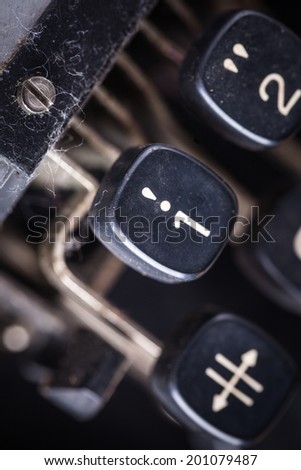 key board of old type writer