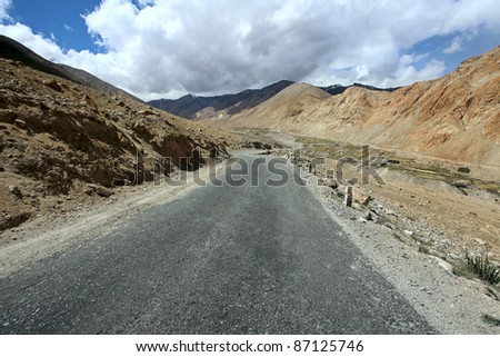 Road to mountains. Himalayan scenic. Ladakh. India