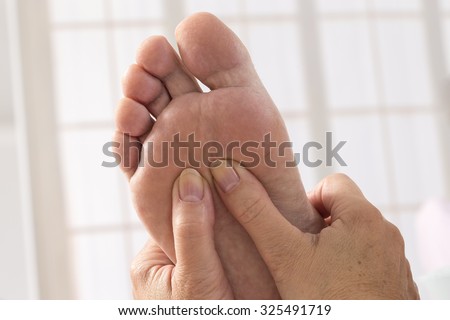 reflexology foot massage