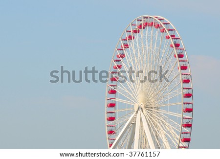 Big red and white ferris wheel on Chicago\'s Navy Pier