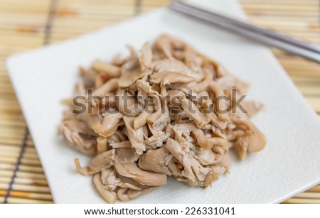 steamed thai mushroom, steamed mushrooms on dish