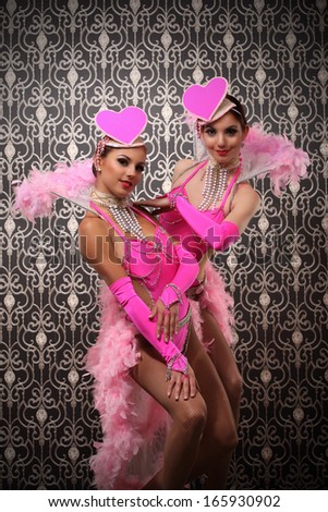 Burlesque dancer 2 girls