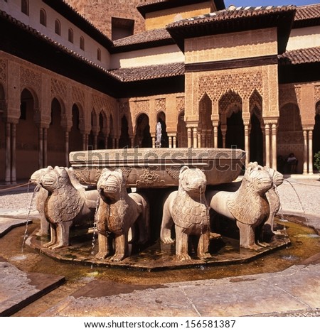 Court of the Lions, Palace of Alhambra, Granada, Andalucia, Spain, Western Europe.