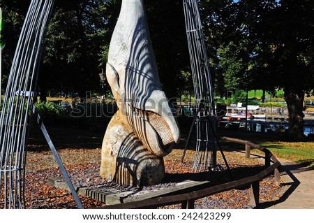 EVESHAM, UNITED KINGDOM - SEPTEMBER 8, 2014 - Sculpture of a Bow Head Whale on the East side of the River Avon, Evesham, Worcestershire, England, UK, Western Europe, September 8, 2014.