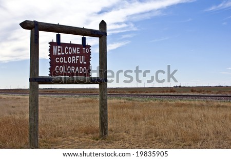 A welcome sign at the Colorado state line