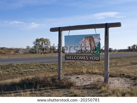A welcome sign at the Wyoming state line