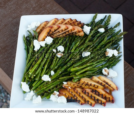 Grilled asparagus, chicken and mozzarella cheese