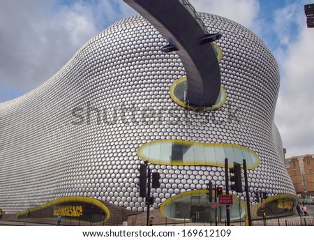 Birmingham, England, Uk - September 23, 2011: The New Bull Ring Shopping Centre Was Designed By Future Systems Architects For Selfridges, Following An Organic Form Inspired By The Fibonacci Sequence