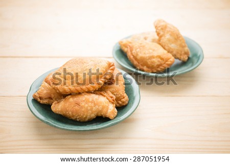 Karee puff, Curry puff stuffed with vegetable
