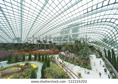 SINGAPORE - NOV 05 : Enormous Conservatory \