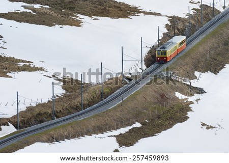 Train in Kleine Scheidegg to Jungfrau,Swiss