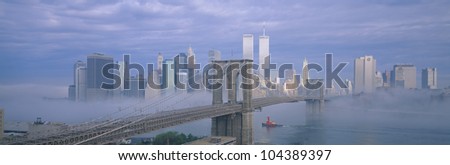 Brooklyn Bridge, East River, New York