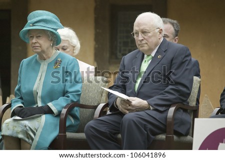 Left to right, Her Majesty Queen Elizabeth II, former Supreme Court Justice Sandra Day O\'Connor and Vice President Dick Cheney at James Fort, Jamestown Settlement, Virginia on May 4, 2007.