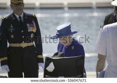 Her Majesty Queen Elizabeth II interacting with World War II Disabled Veterans at the National World War II Memorial, Washington, DC, May 8, 2007