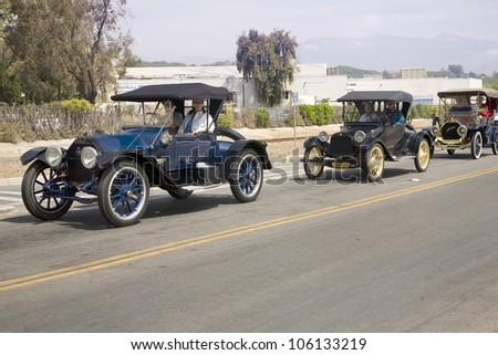 JUNE 2008 - Antique cars and people in old-fashioned clothing in Santa Paula, CA