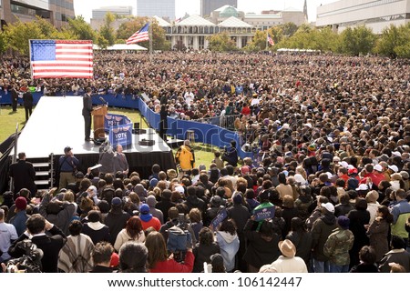 Elevated view of Presidential Candidate Barack Obama at early vote for change Presidential rally, October 29, 2008 at Halifax Mall, Government Complex in Raleigh, NC