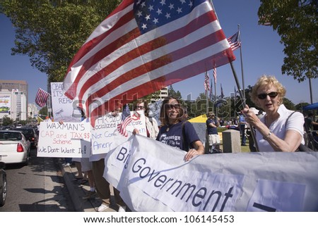 9-12 Rally and Tea Party, September 12, 2009 at the Federal Building, Los Angeles, CA