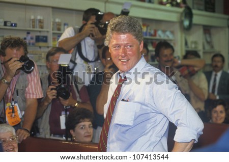 Governor Bill Clinton meets town\'s people at Dee\'s Restaurant during the Clinton/Gore 1992 Buscapade campaign tour in Corsicana, Texas