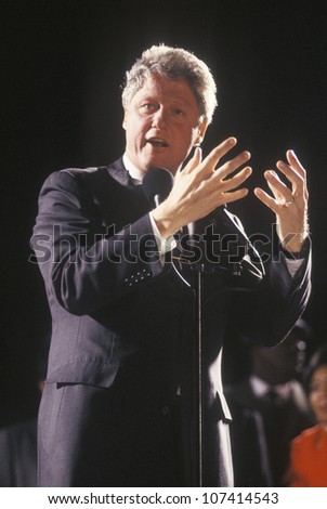 Governor Bill Clinton speaks at a Texas campaign rally in 1992 on his final day of campaigning in Ft. Worth, Texas