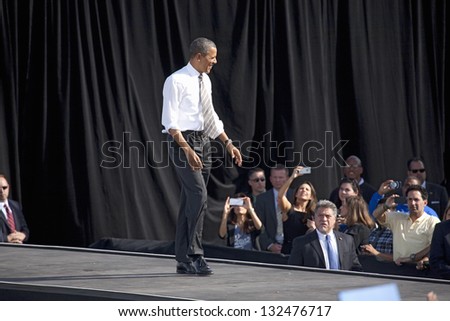 LAS VEGAS - NOVEMBER 01: President Barack Obama arrives at his Campaign Rally at Cheyenne Sports Complex on November 01, 2012 in North Las Vegas, Nevada