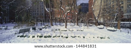Fresh snow in Gramercy Park, Manhattan, New York City, New York