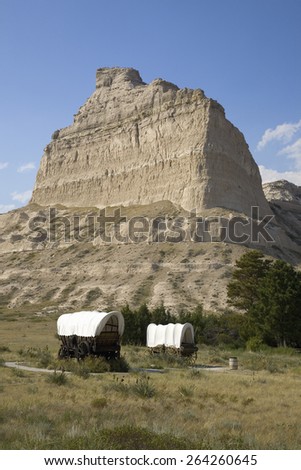 A replica of Covered wagon from Oregon Trail at Scotts Bluff National Monument, Scottsbluff, Nebraska