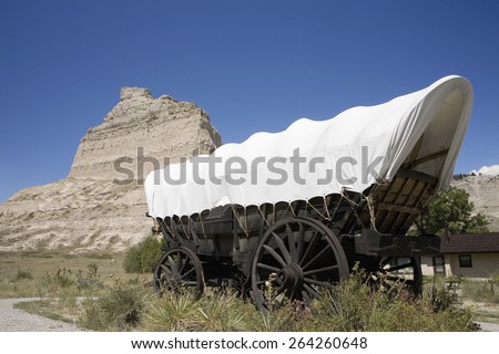 A replica of Covered wagon from Oregon Trail at Scotts Bluff National Monument, Scottsbluff, Nebraska