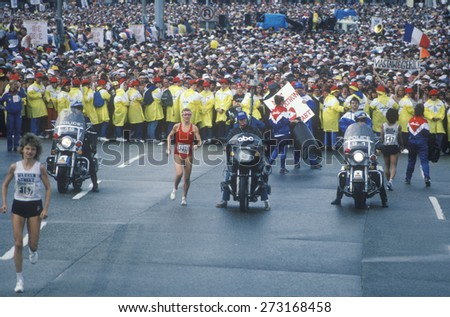 Women\'s starting line at NY City Marathon, NY
