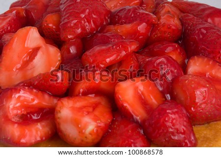 cheese cake / cheese cake topped with glazed strawberries.