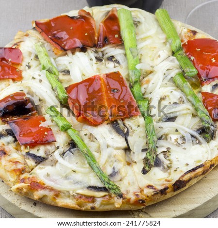 Vegetable pizza with asparagus