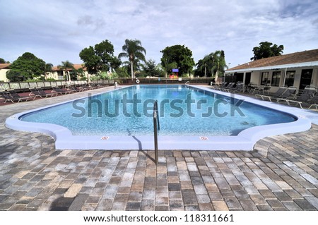Pool in south Florida / Olympic Stretch