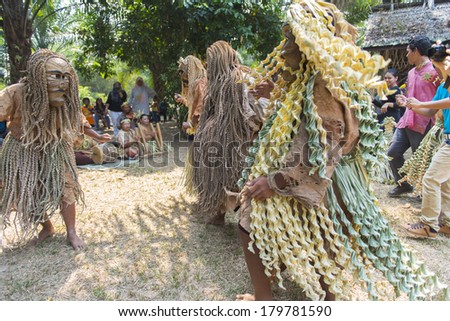 CAREY ISLAND, SELANGOR,MALAYSIA - MARCH 1, 2014 : Unidentified people of Mah Meri tribe dance during the Ari Moyang (Ancestors Day) celebration in Pulau Carey Island, Klang, Malaysia.