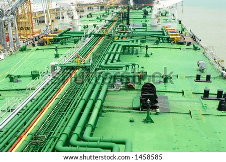 Petroleum pipes on a vessel