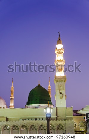 Masjid Al Nabawi or Nabawi Mosque (Mosque of the Prophet) at sunrise in Medina (City of Lights), Saudi Arabia.Nabawi mosque is Islam\'s second holiest mosque after Haram Mosque (in Mecca, Saudi Arabia)